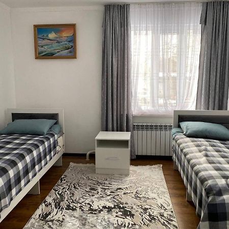 Karakol-Guest Bed & Breakfast Dış mekan fotoğraf