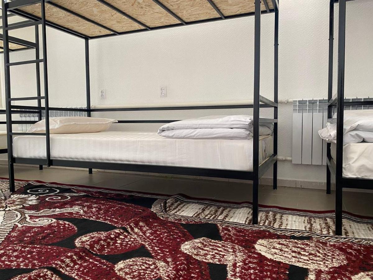 Karakol-Guest Bed & Breakfast Dış mekan fotoğraf