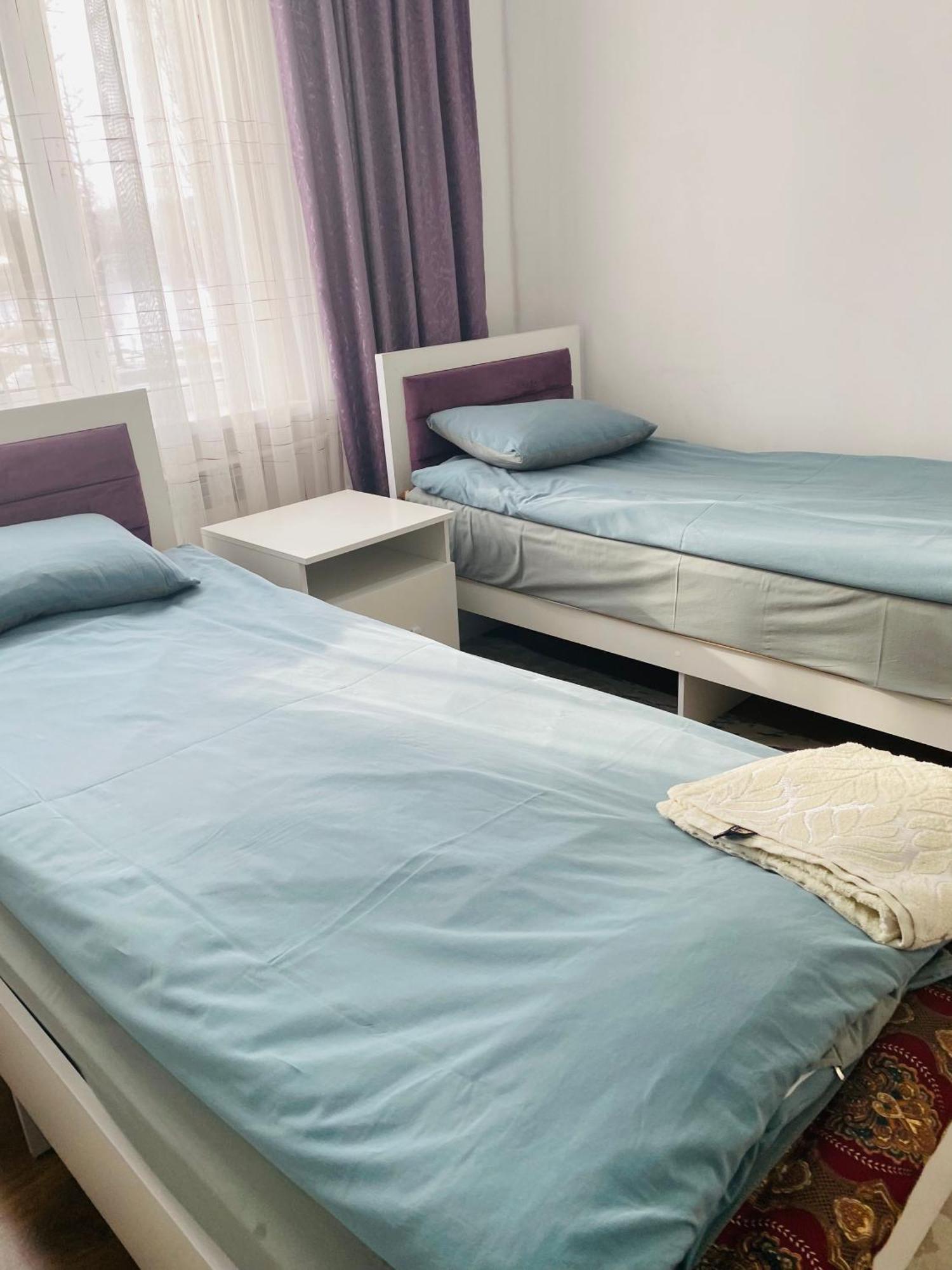 Karakol-Guest Bed & Breakfast Dış mekan fotoğraf